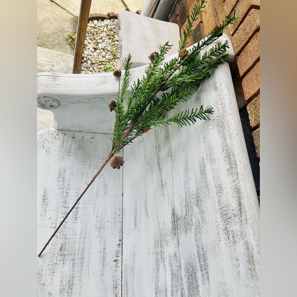 *Pine With Pinecones Artificial Pick, 32” - Picture 3 of 11